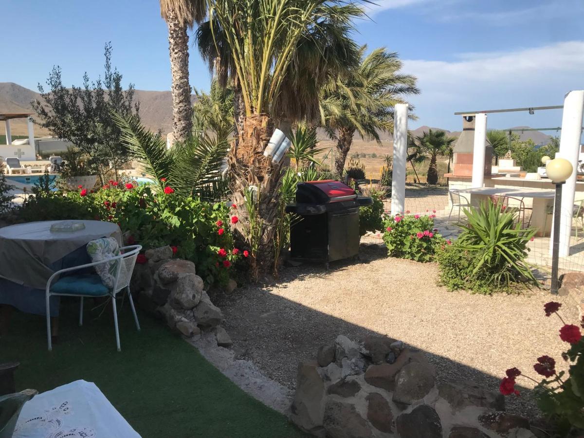 Bungalows & Estudios Los Escullos Almería Extérieur photo